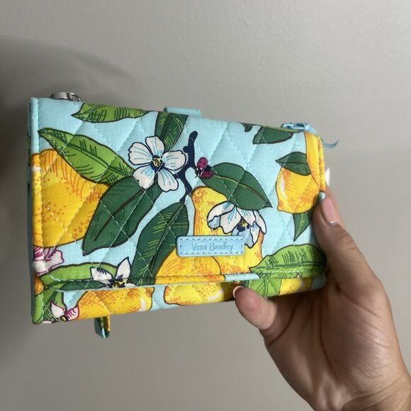 Vera Bradley Smartphone Wristlet New Lemon Grove RFID Quilted - Picture 1 of 7